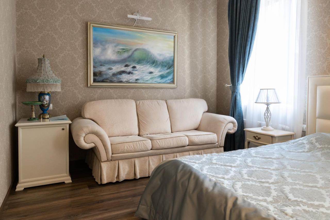 Hotel "Mandarin Clubhouse" Kharkiv Eksteriør bilde