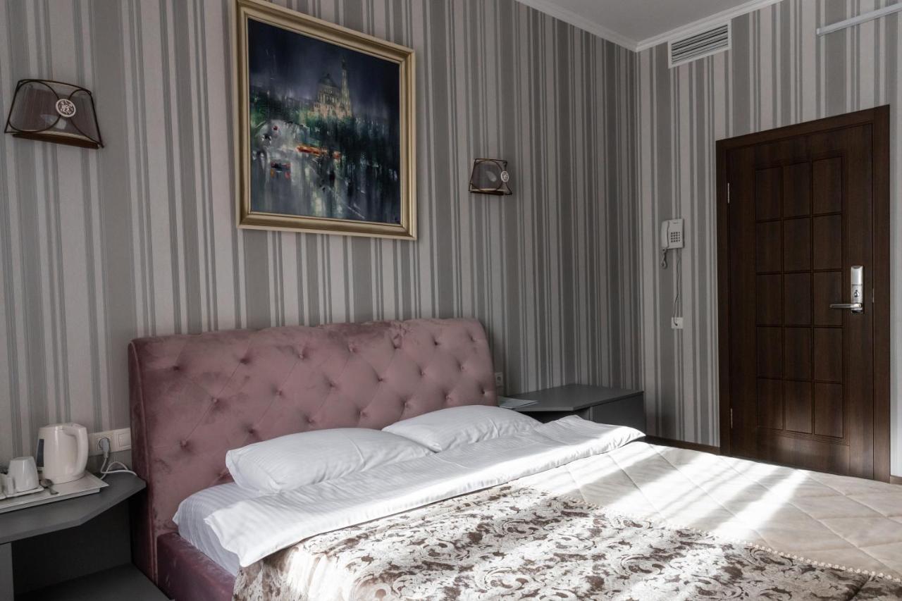 Hotel "Mandarin Clubhouse" Kharkiv Eksteriør bilde