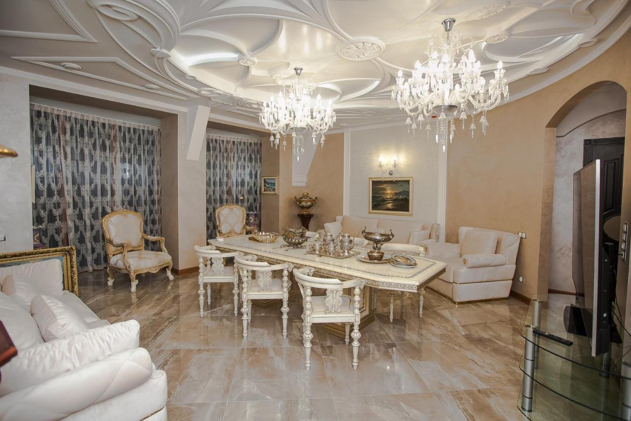 Hotel "Mandarin Clubhouse" Kharkiv Eksteriør bilde